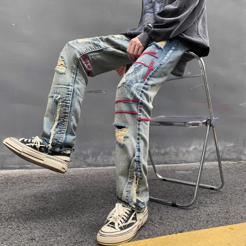 Embroidery On Jeans - Zerrissene männliche Cowboy-Hose, gebrochene, zerrissene Hose,