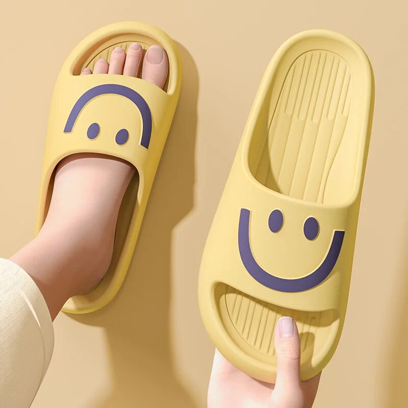 Smiley-Cloud-Hausschuhe für Da – Embroidery Flat Shoes Bewertung und Preis