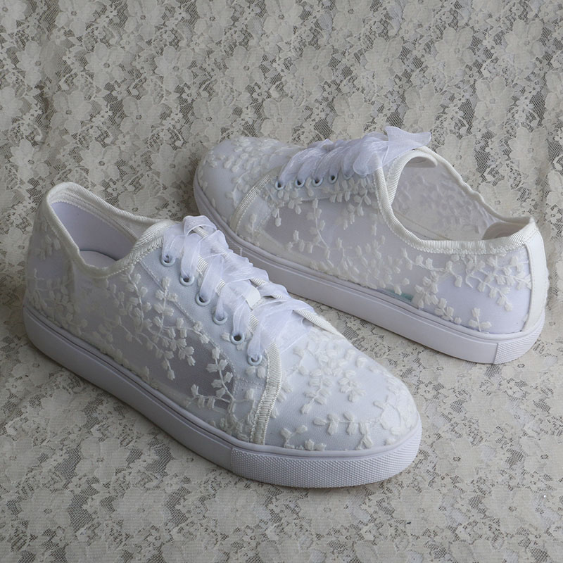 Wedopus Weiße Sneaker für Dame – Embroidery White Bewertung und Preis
