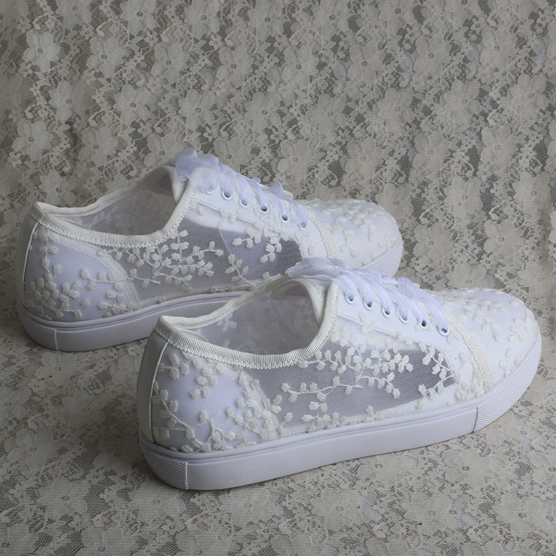 Wedopus Weiße Sneaker für Dame – Embroidery White Bewertung und Preis