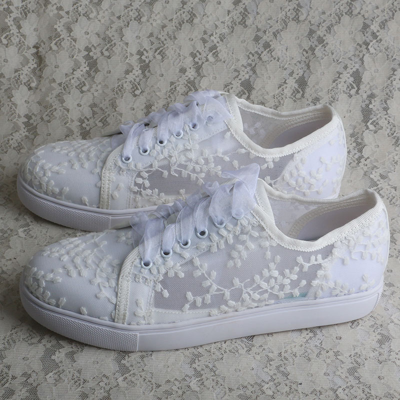 Wedopus Weiße Sneaker für Dame – Embroidery White Bewertung und Preis