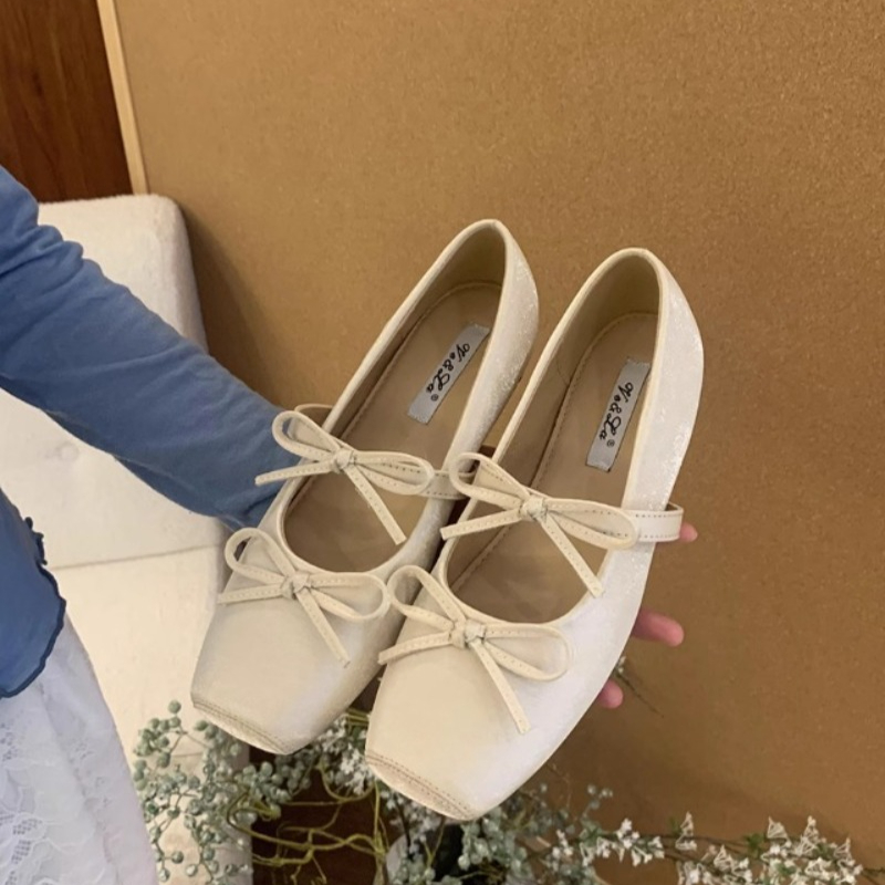 Herbst Neuer Trend Mode Elegan – Embroidery Flat Shoes Bewertung und Preis