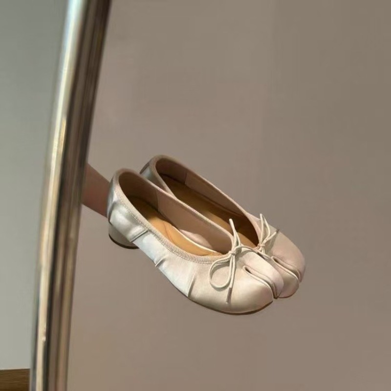 Sweet Bow Damen Frühjahr 2026  – Embroidery Flat Shoes Bewertung und Preis