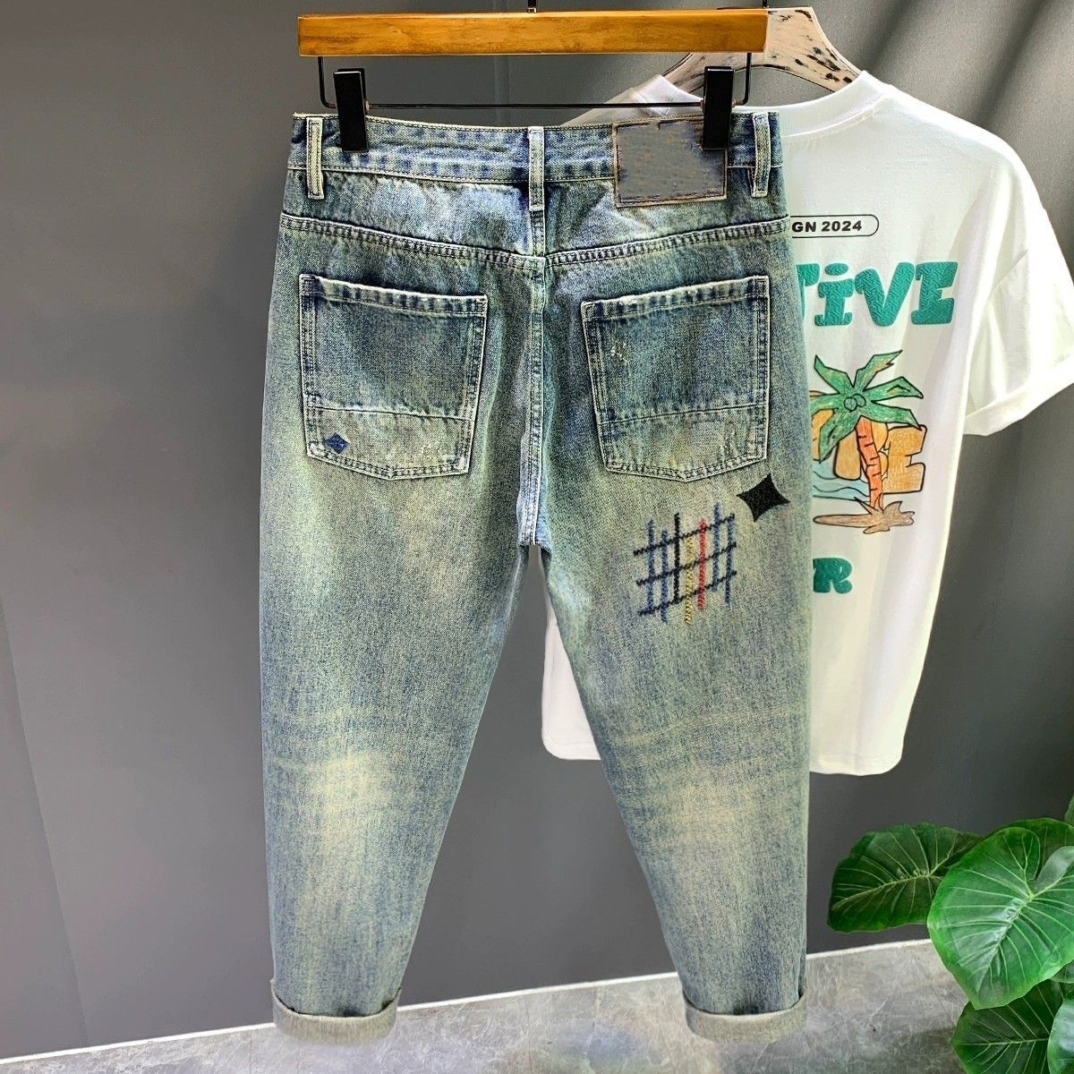 Mode männer Casual Jeans mit S – Embroidery On Jeans Bewertung und Preis