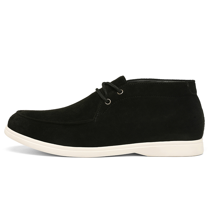Klassische Chukka-Stiefel aus  – Embroidery White Bewertung und Preis