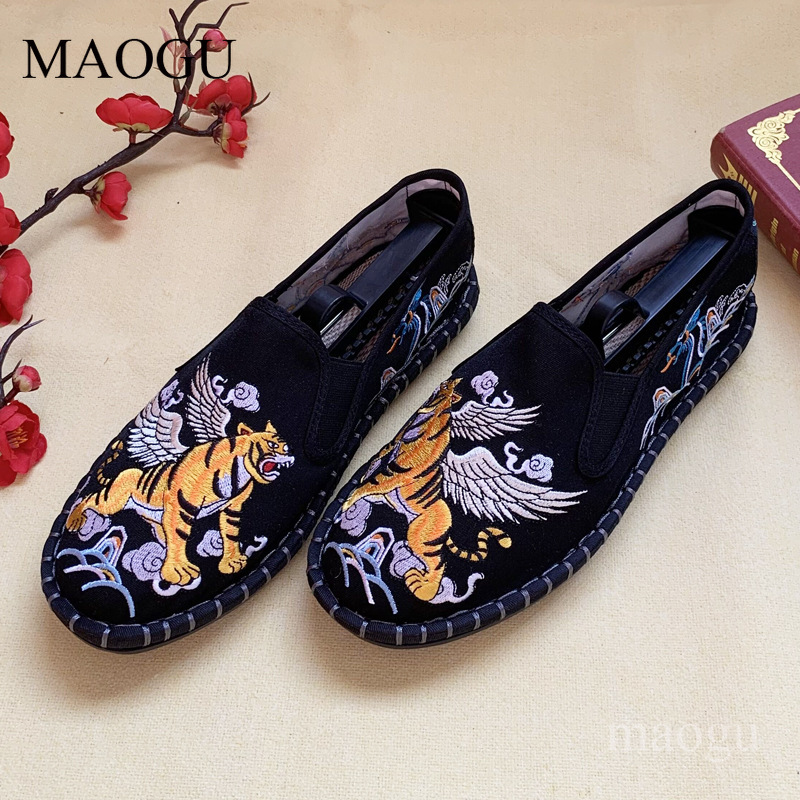 Unisex-Slipper im chinesischen – Embroidery Design Bewertung und Preis