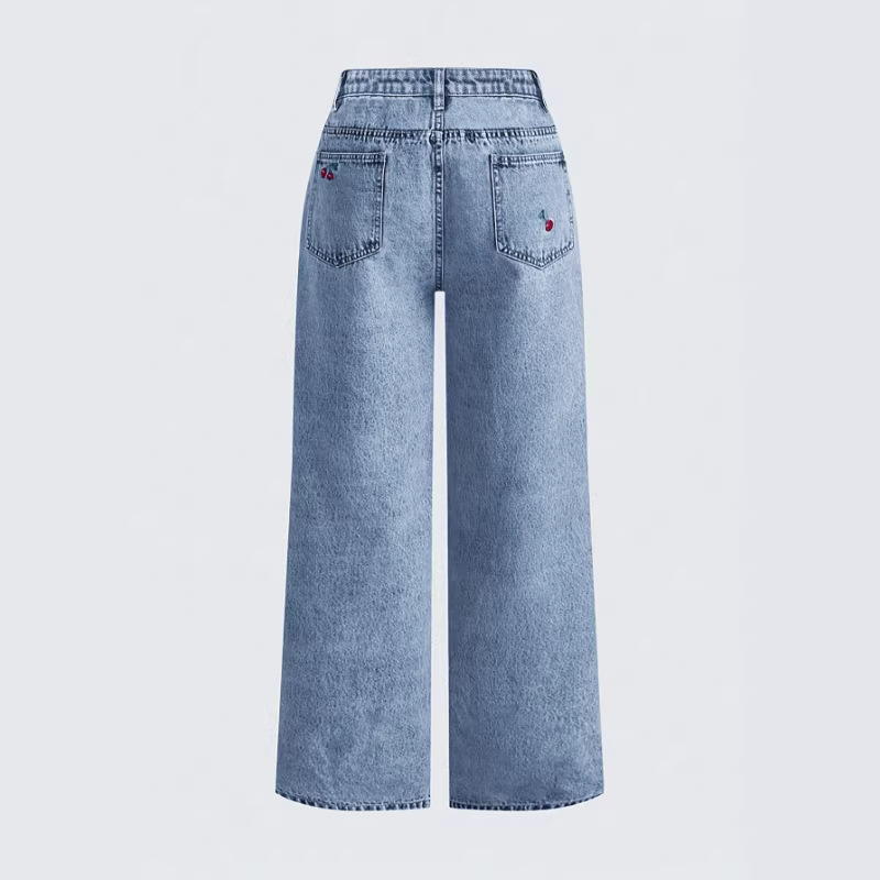 Retro-Jeans aus gewaschenem De – Embroidery Jeans Sakura Bewertung und Preis