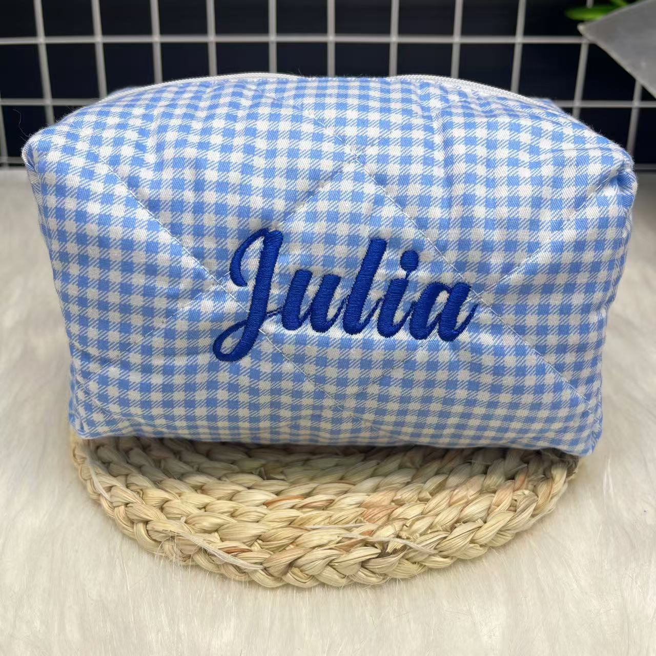 Gestreifte Kosmetiktasche mit  – Embroidery Name Bewertung und Preis